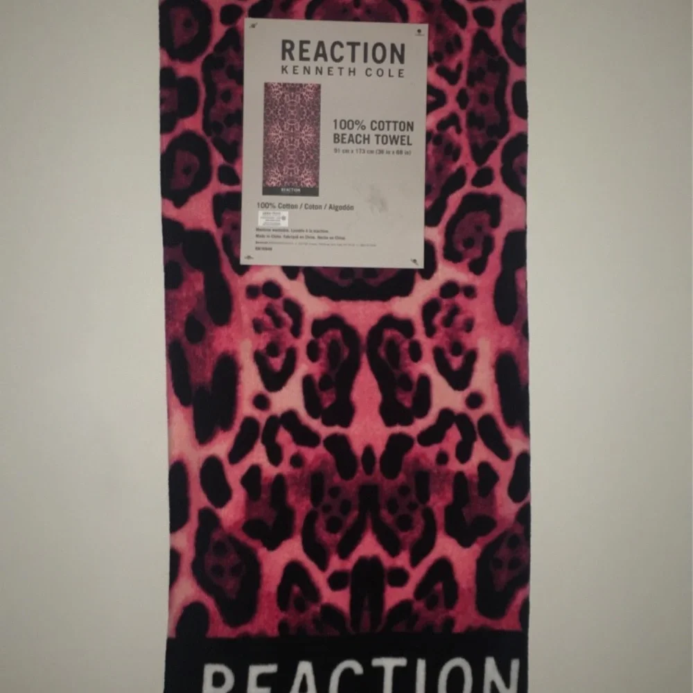 Pink Leopard Cheetah Print Kenneth Cole Reaction Beach Towel NWT